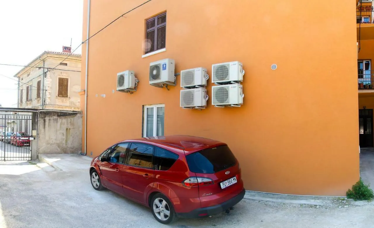 San Martino Rooms Pula Guest house